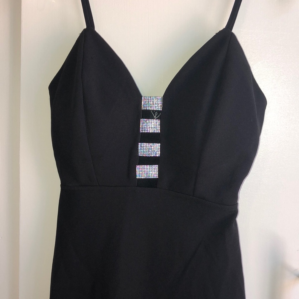Windsor Dress - Picture 2 of 7